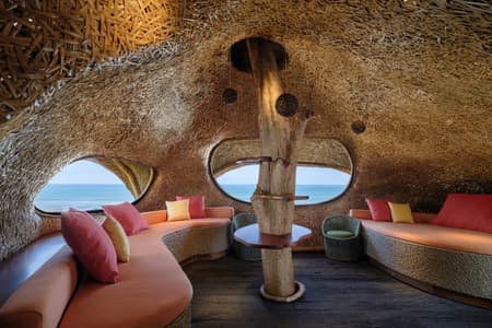 Luna Beach Club